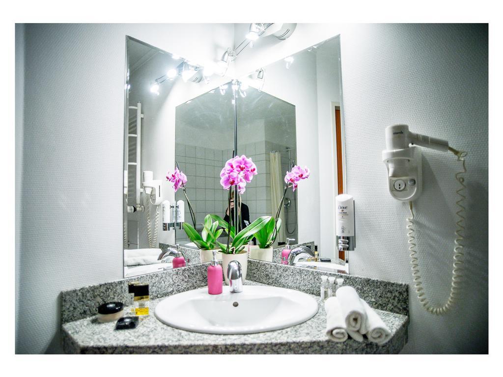 Hotel Fenix Jelenia Gora Ruang foto